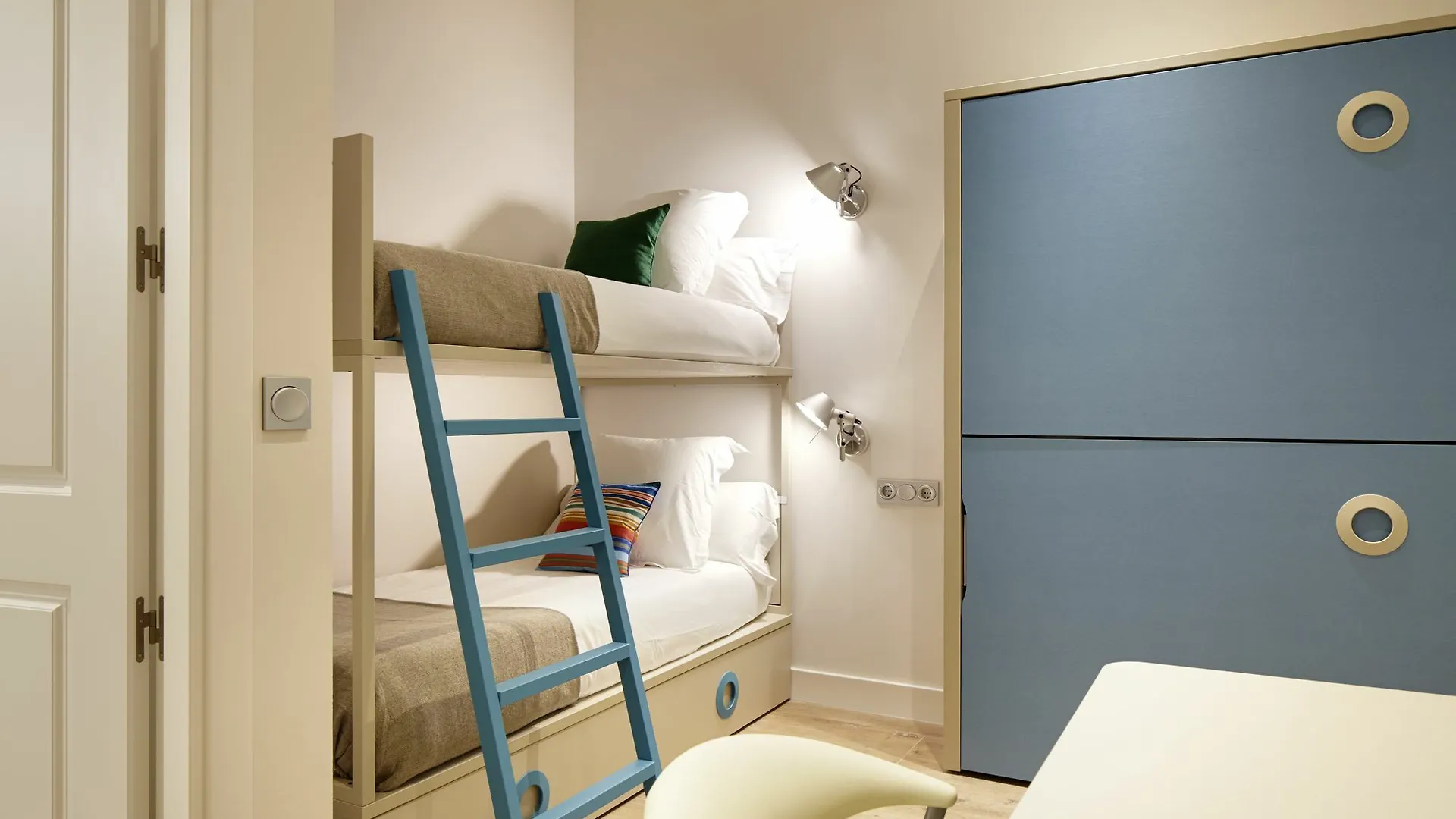 Zubieta Playa 5 Apartment By Feelfree Rentals サン・セバスティアン